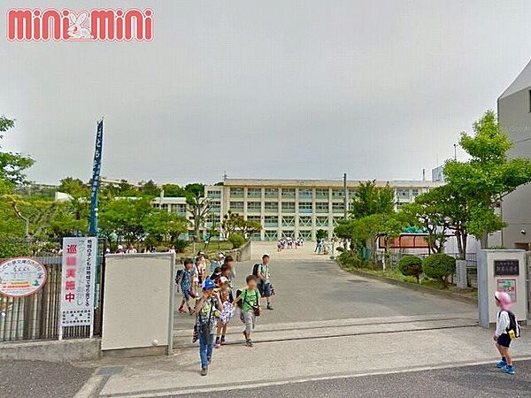 兵庫県明石市朝霧町３丁目(賃貸マンション3DK・2階・50.00㎡)の写真 その2