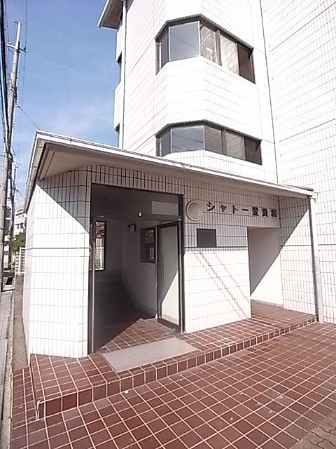 8 / 13