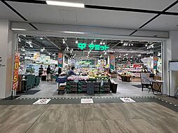 【スーパー】サミットストア　ららテラス　HARUMI　FLAG店まで104ｍ