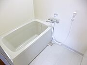 異なる号室の室内写真