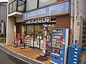 ローソン池田市役所前店 366m