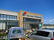 万代南花屋敷店 862m