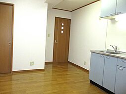 JR総武線 市川駅 バス10分 国分角下車 徒歩2分の賃貸マンション 1階2DKのリビング/ダイニング