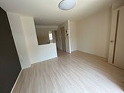 Maison YURI 102 1階1LDKのリビング/ダイニング