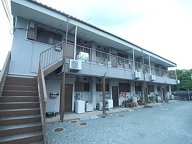 2 / 23
