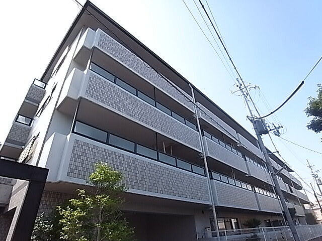 4 / 13
