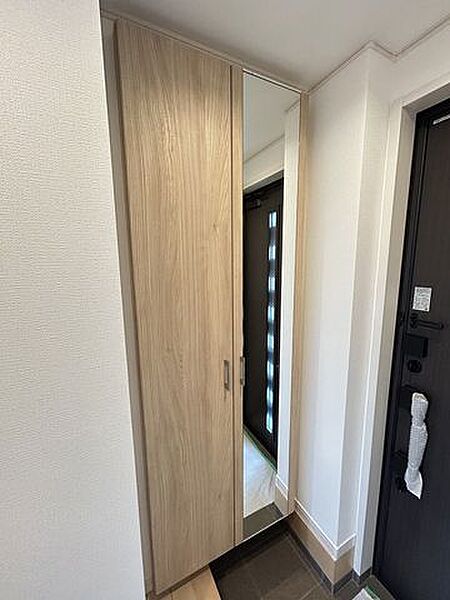 玄関を拡大表示