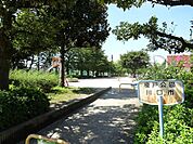 戸塚榎戸公園 徒歩6分。 430m