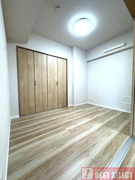 寝室を拡大表示