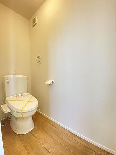 トイレを拡大表示