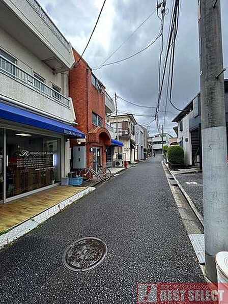 2面採光でお部屋も明るく、気持ち良く過ごすことができます。