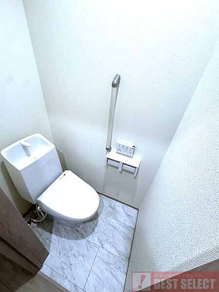トイレを拡大表示