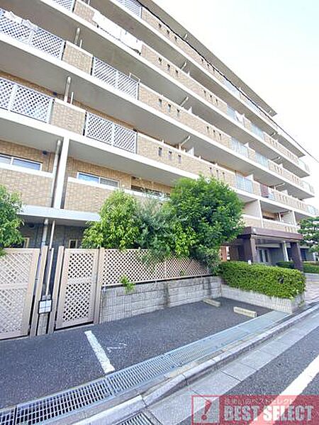 駐車場を拡大表示