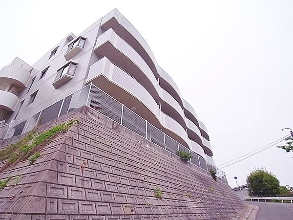 兵庫県神戸市垂水区千鳥が丘３丁目(賃貸マンション1LDK・1階・53.86㎡)の写真 その1