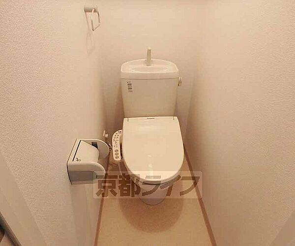 画像8:清潔感のあるトイレです。