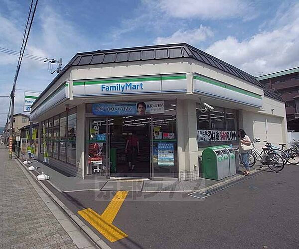 画像30:ファミリーマート佐井太子道店まで295m 佐井太子道の交差点の北西角にございます。