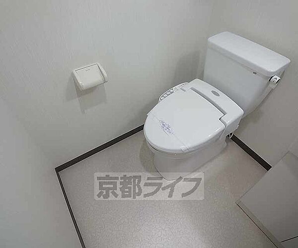 画像7:清潔感のある洋式トイレです。