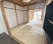 落ち着いた雰囲気のお部屋です