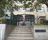 詳徳小学校まで170m のどかな環境にある小学校です。