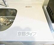 ガスでも電気でも置けます。