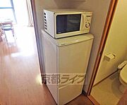 冷蔵庫と電子レンジです