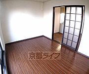 フローリングでとても綺麗です