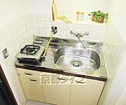 コンパクトで使いよいキッチンです