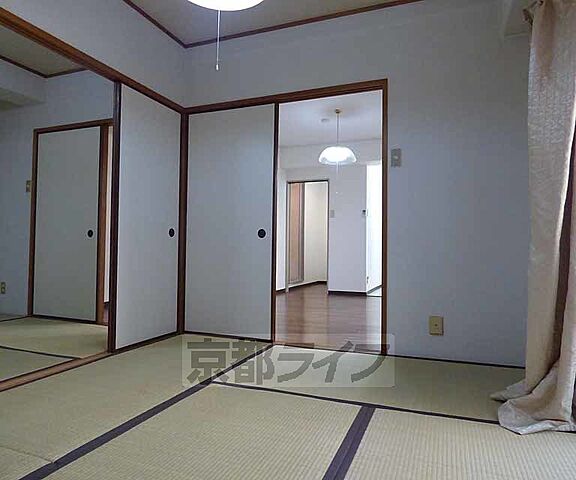 寝室
