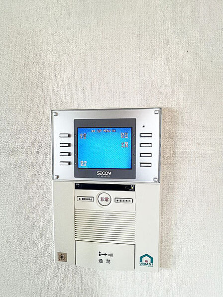 安心のTVモニター付きインターフォン。