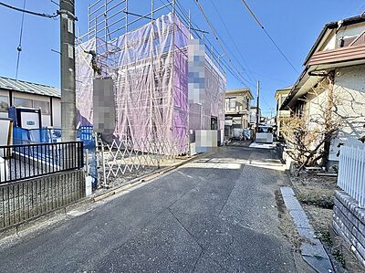 外観：建築中ですが、同じグレードの完成済み建物を参考にご覧になることもできます。現地より最寄りの物件をご案内しますので、お気軽にご要望をお聞かせください。 