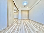 太陽の恵みを感じる、温もりと明るさにあふれたお部屋。 