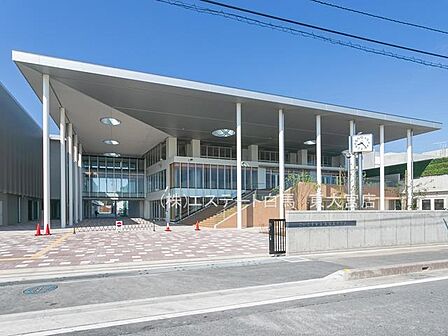 さいたま市立美園南中学校（730m）