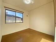 各居室には収納がついています。 