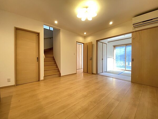 リビング/ダイニングを拡大表示
