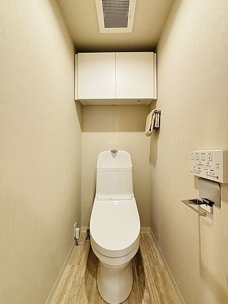 トイレを拡大表示