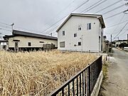 ゆとりの広さを確保したバルコニー。お布団を干すのも、この広さならラクラク。 