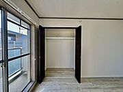 ご家族の思い出も大切にしまっておけるたっぷり収納。 