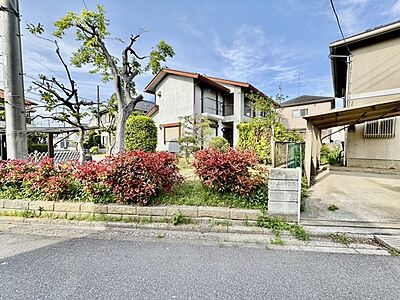 外観:ウェブや資料からでは得られないヒントがたくさん見つかる物件です。 外観:ウェブや資料からでは得られないヒントがたくさん見つかる物件です。