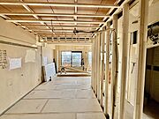 リノベーション工事中。この部屋だれの部屋にしようかな、なんて会話を現地で楽しんでください。 