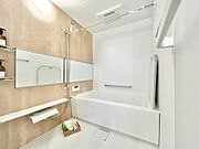 ユニットバスも新規交換。キレイなお風呂で疲れをリフレッシュ。 