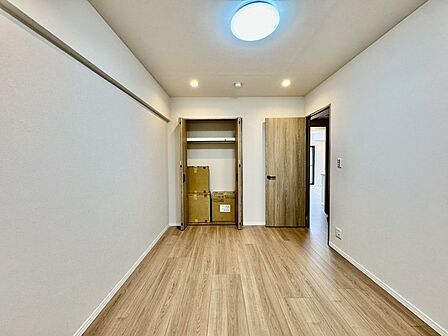 各居室には収納がついています。