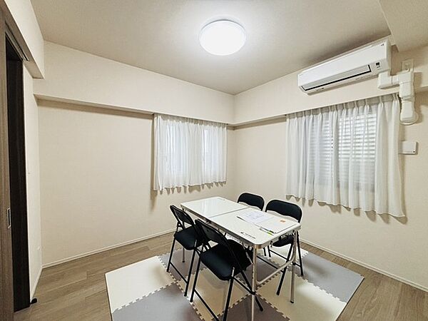 寝室を拡大表示