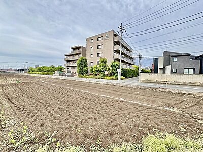 外観：ウェブや資料からでは得られないヒントがたくさん見つかる物件です。 