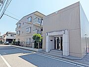 ゴミのないスッキリとしたエントランスです。 