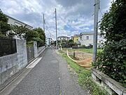 浦和駅徒歩約23分、バス11分バス停徒歩約4分