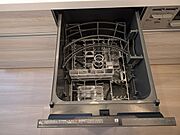 食器洗乾燥機付き、忙しい生活をサポートします。 