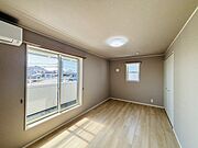2階部分のお部屋の日当たりは、ご覧の通り明るいです。 