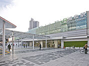 浦和駅（1600m）
