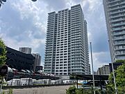 現在スケルトンからのフルリノベーション中ですが、ご見学可能です。