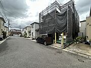 閑静な住宅地で、小さなお子様がいるご家族にも安心。 